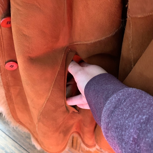 EUC Di Bello 100% shearling brown coat, size 40 - Picture 6 of 11